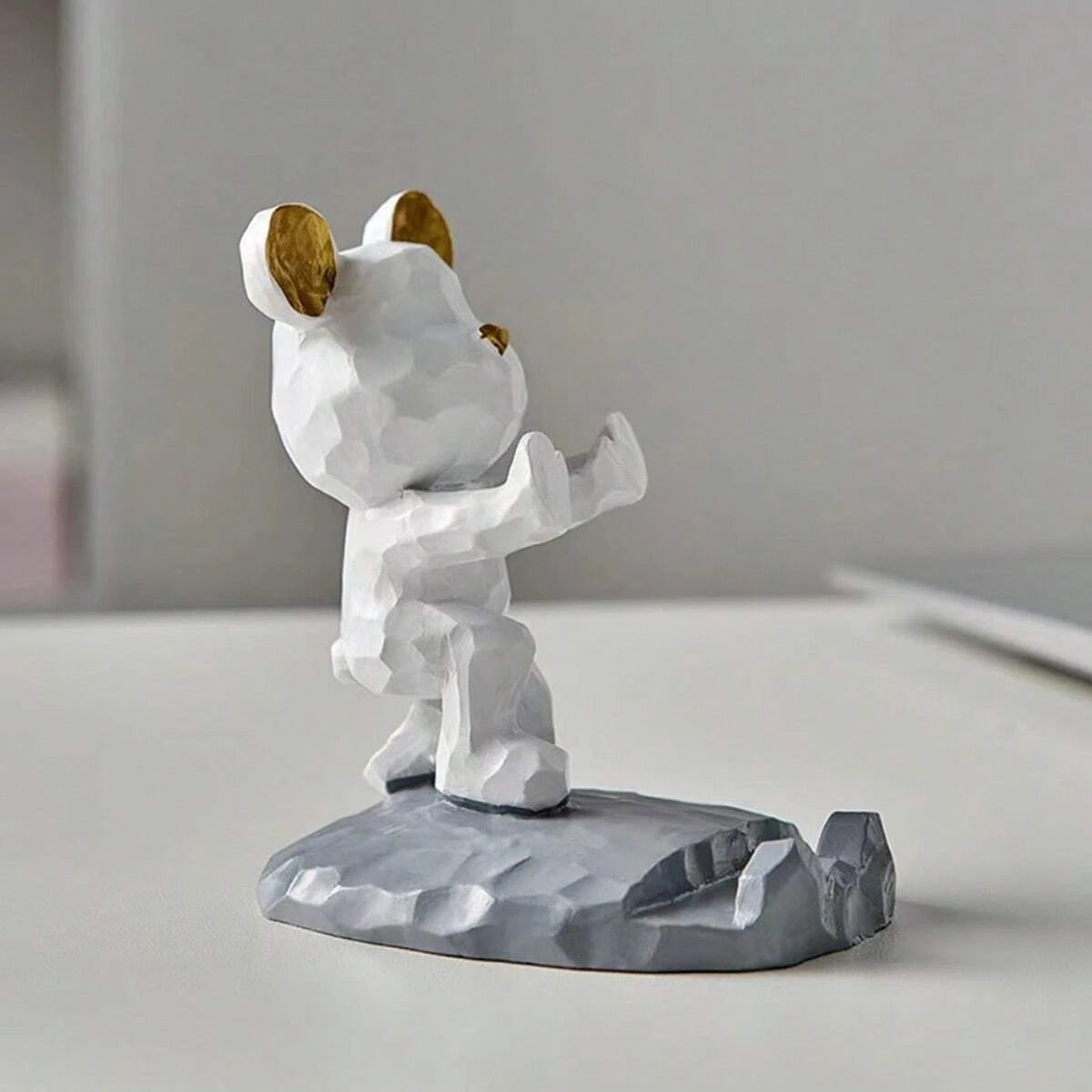 Cartoon Bear Phone Tablet Stand: Cute Lazy Bracket for Home Desk Decor